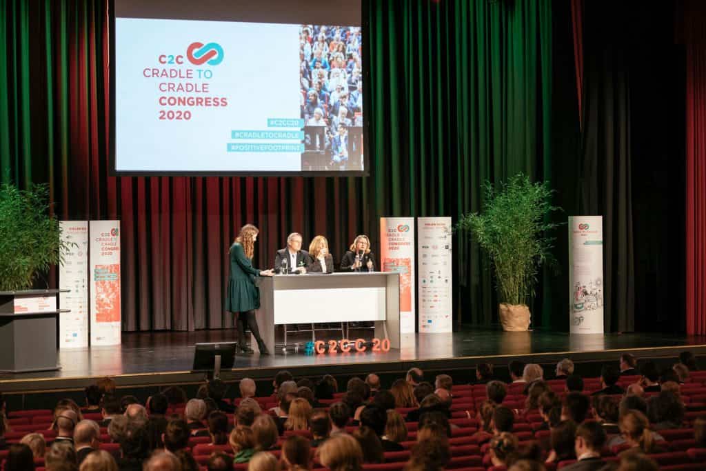 Bühne C2C Congress: Nora Sophie Griefahn, Reinhard Schneider, Sabine Nallinger, Svenja Schulze
