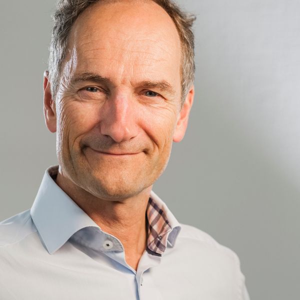 Prof. Gerard de LeedeChief Technology Officer, Solarge